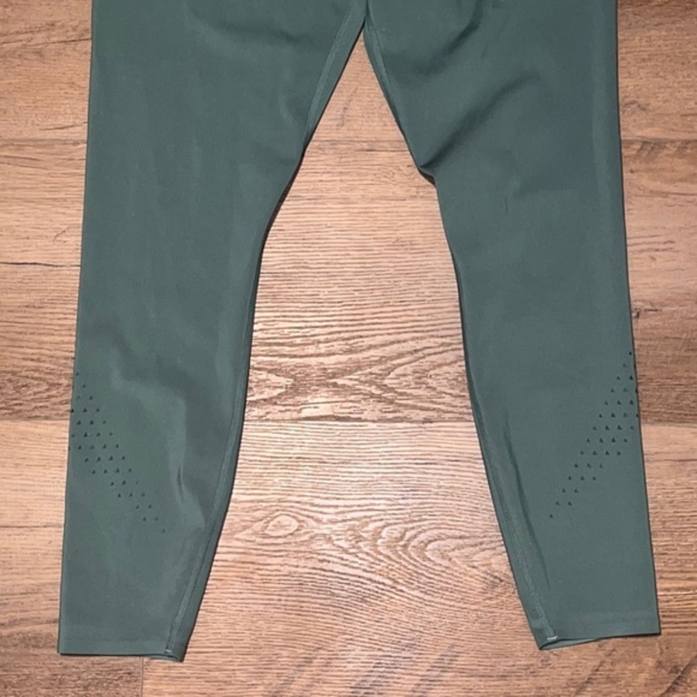 Puma HR Training Green Leggings with pockets Medium - Picture 4 of 8